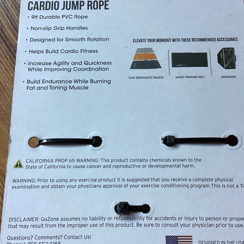 Red Cardio Jump Rope - Picture 2 of 4